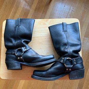 Frye Harness 12R boots